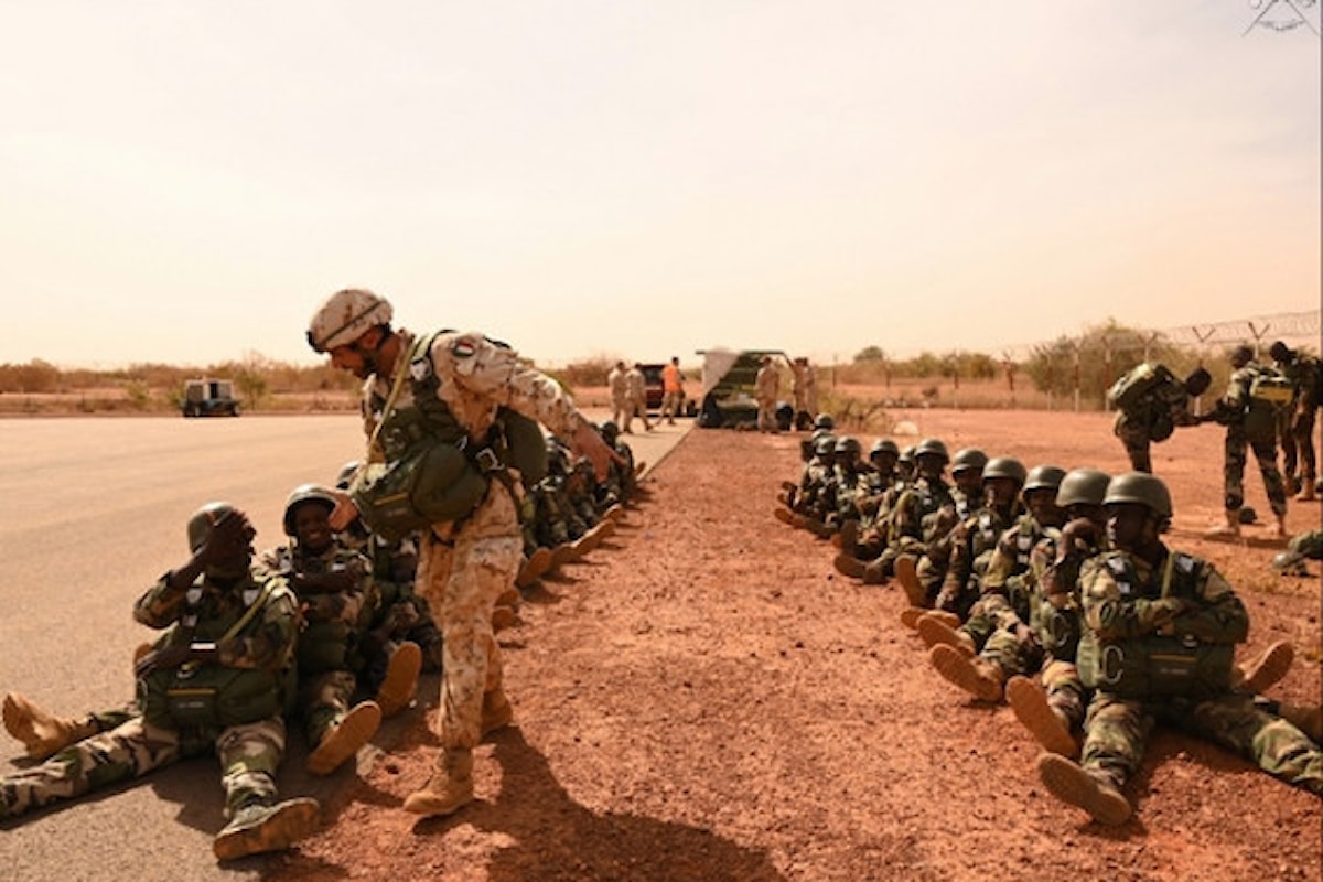 Niger, i parà della Folgore addestrano i militari nigerini