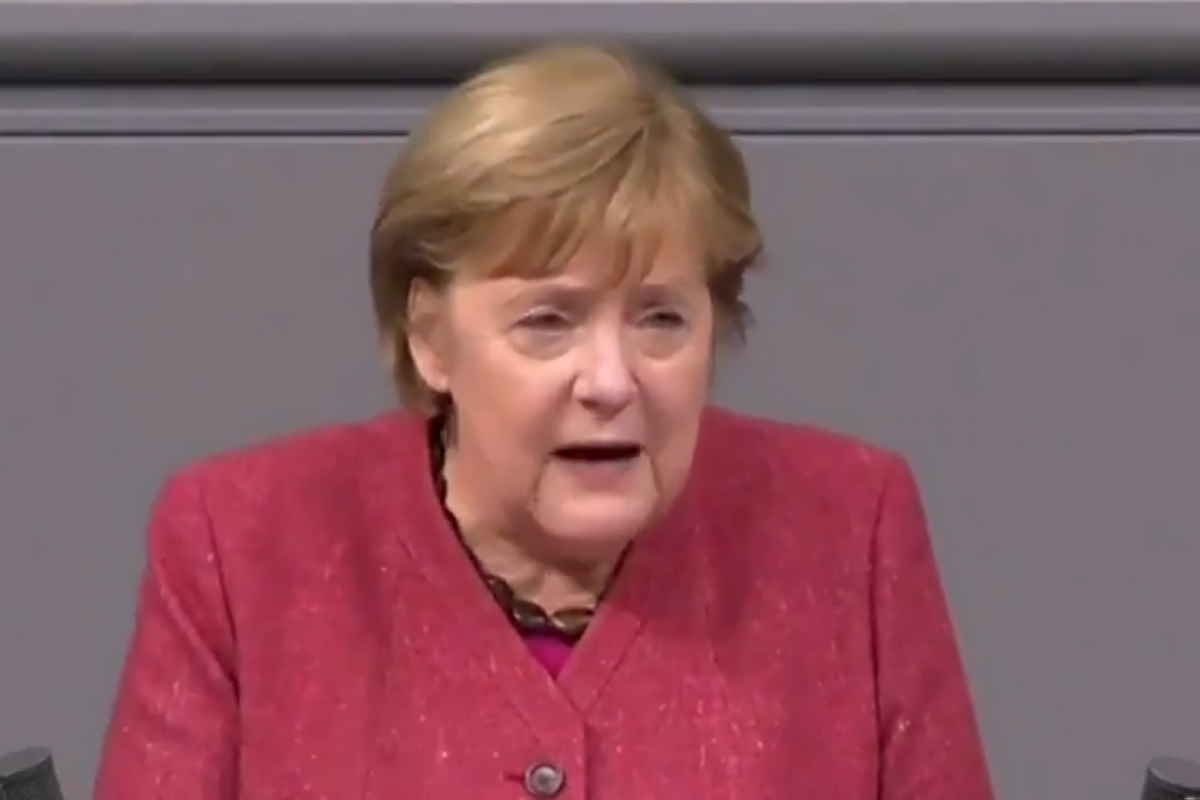 La pandemia in Germania è fuori controllo e la Merkel inasprisce il lockdown e vieta lo shopping natalizio