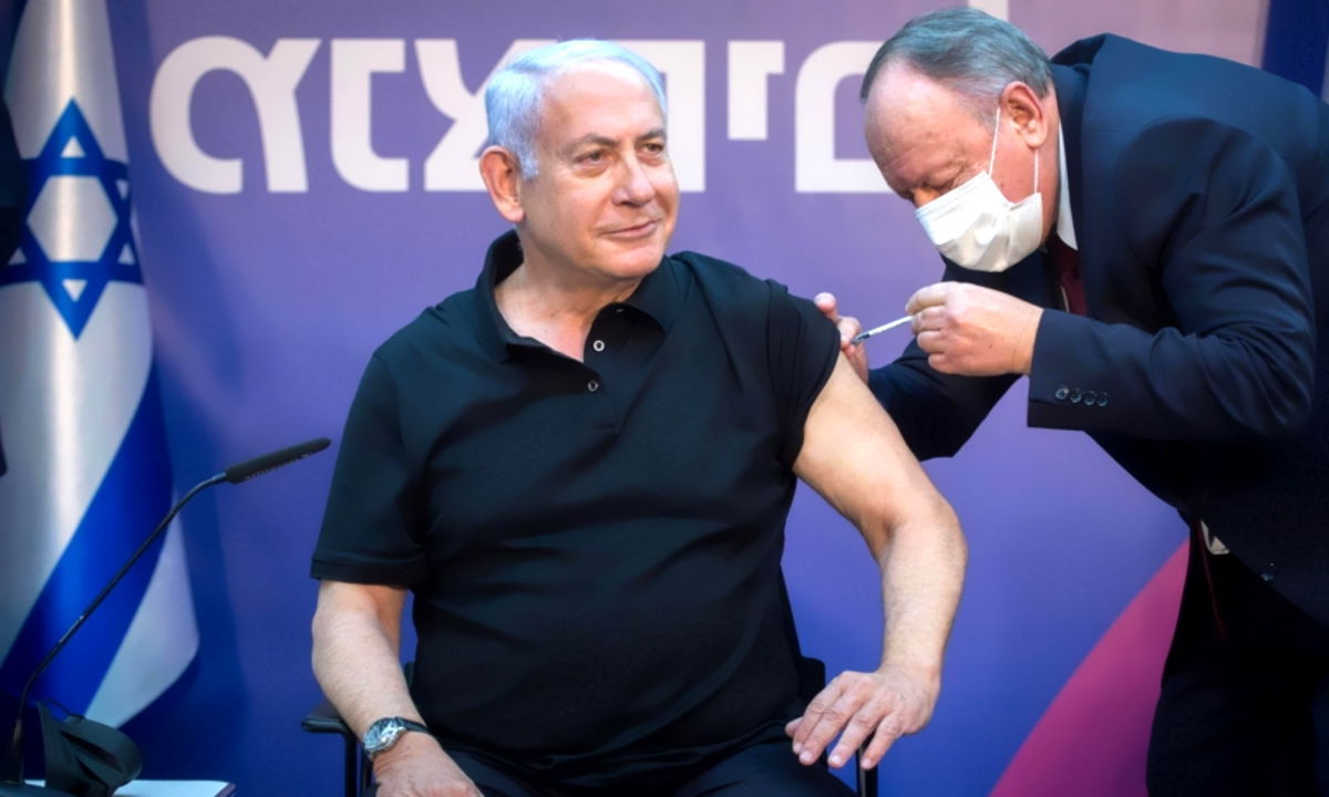 La campagna vaccinale di Israele sottolinea ancor di più l'assurdità della situazione in Medio Oriente