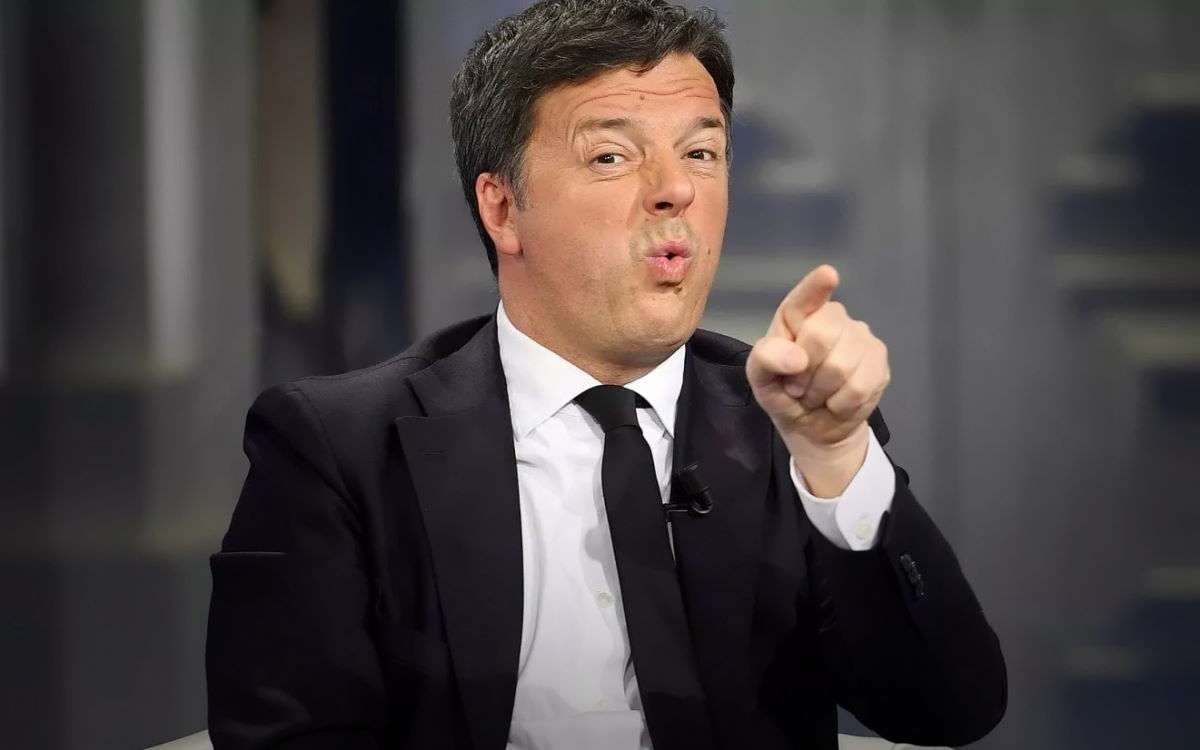 Così l'influencer Ferragni bolla i colleghi Salvini e Renzi: Che schifo che fate
