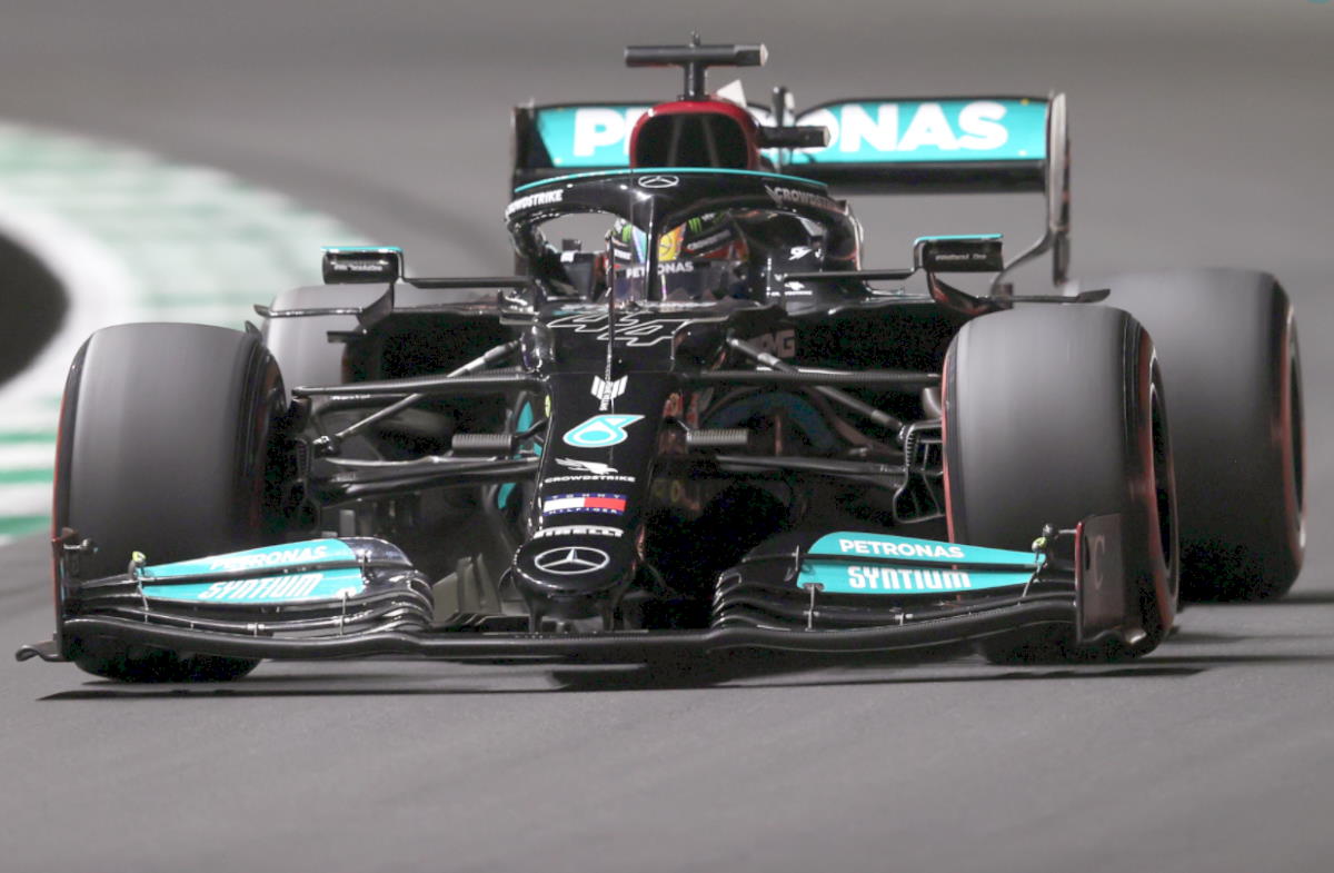 Formula 1, Hamilton è davanti a Verstappen nelle libere del venerdì sul circuito cittadino di Gedda
