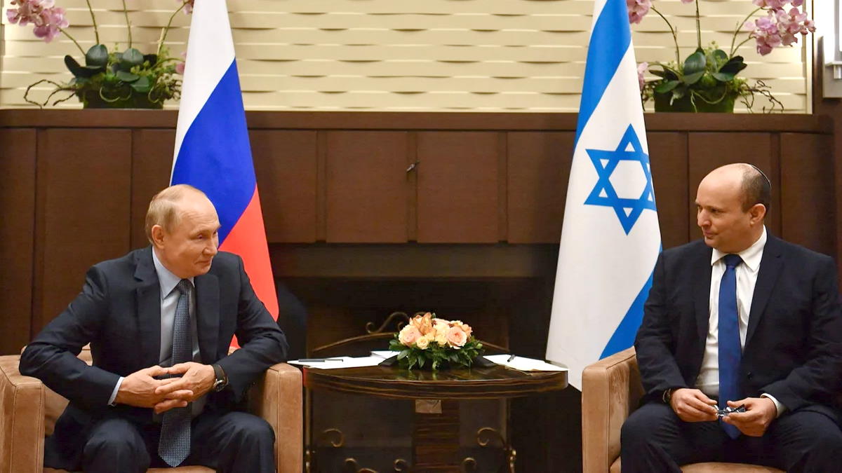 Ieri minacciavano di rompere le relazioni diplomatiche, oggi Putin e Bennett si telefonano per congratularsi a vicenda