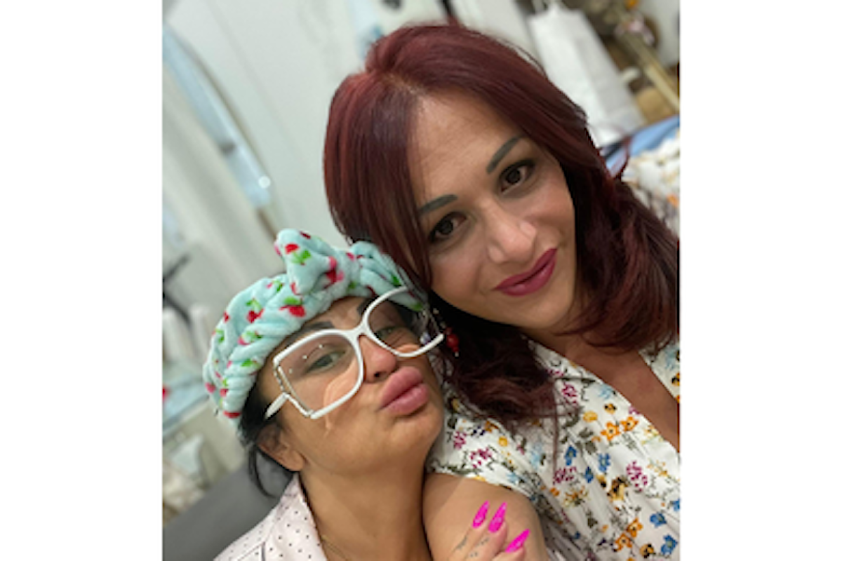 Stefania Zambrano gira un film sulla vita della tik toker più chiacchierata Rita De Crescenzo