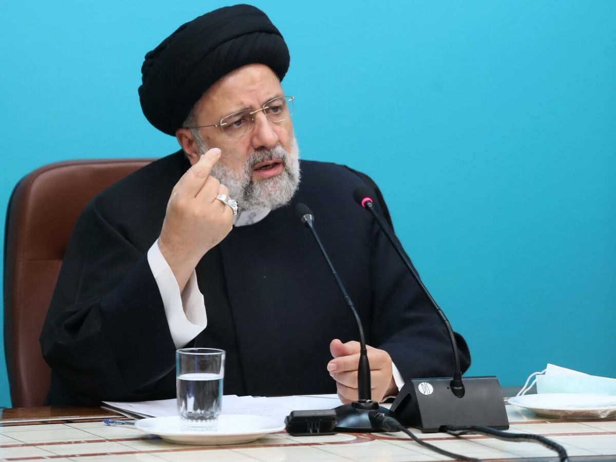 Iran, il presidente Raisi dichiara che non ci sarà misericordia per i nemici