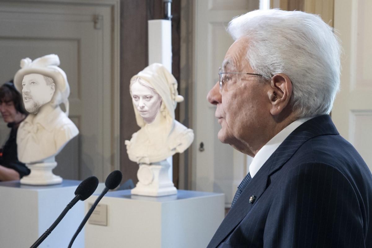 A Milano per commemorare Manzoni, Mattarella umilia Meloni e Salvini