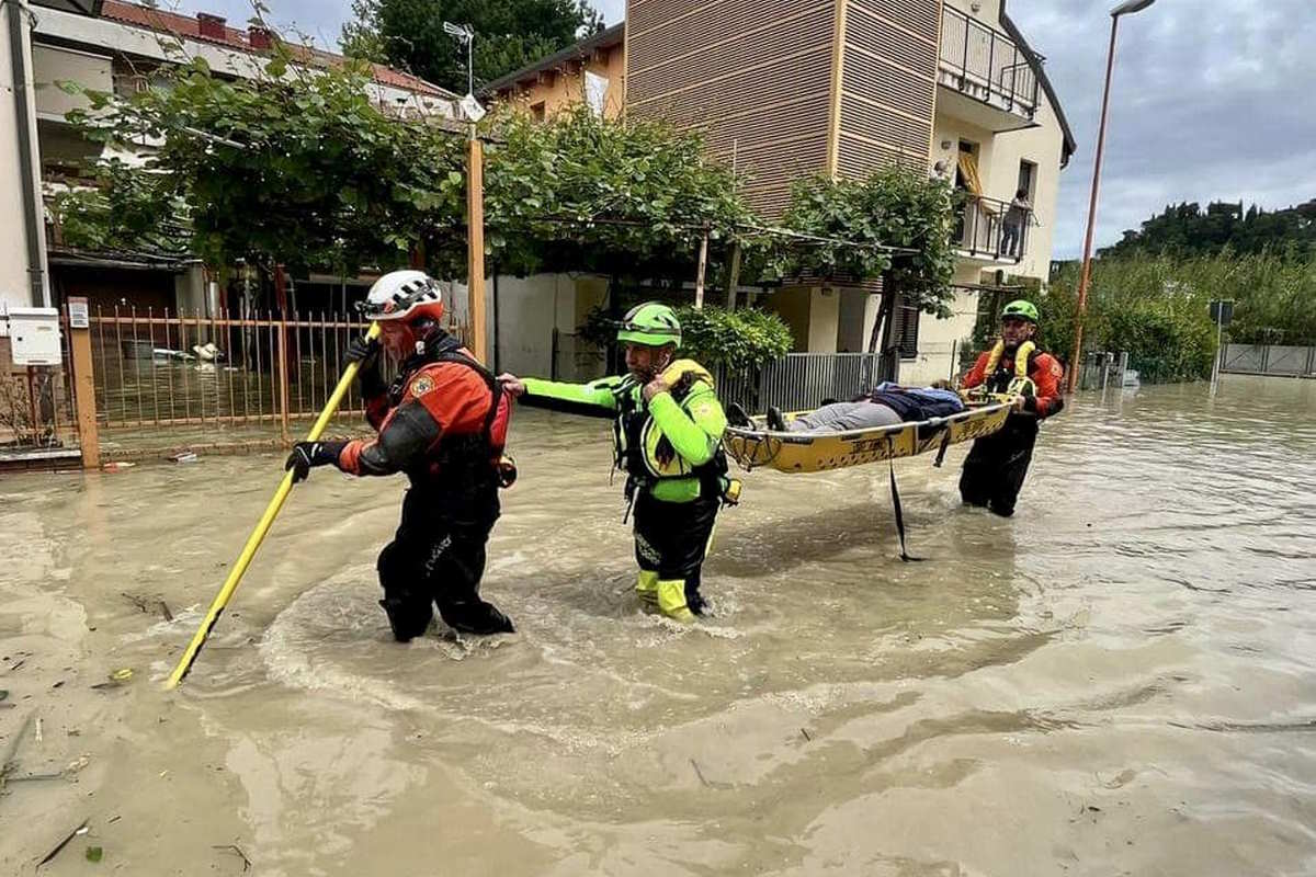 Venerdì nuova allerta meteo in Emilia-Romagna, ma si inizia a lavorare per ripristinare le aree alluvionate