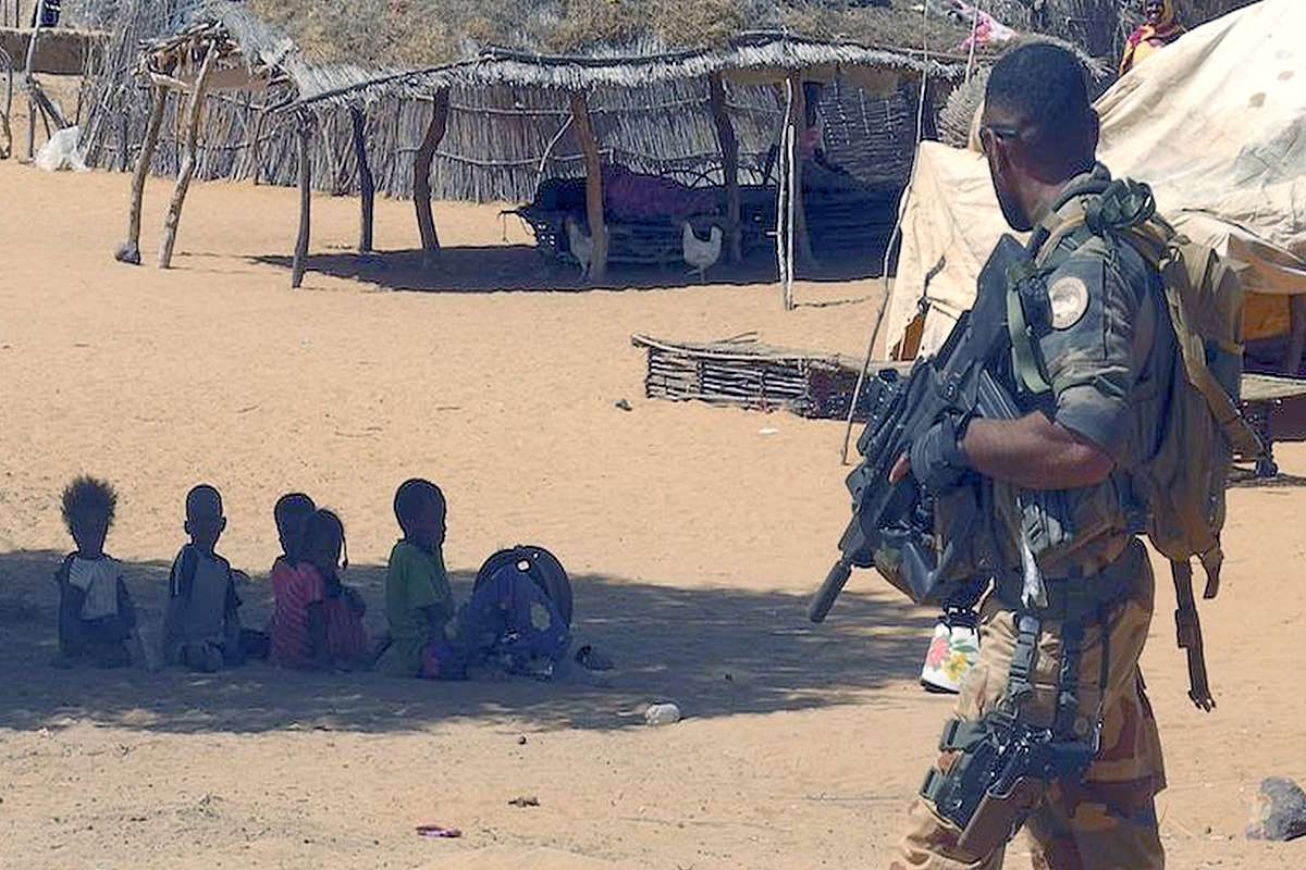 In Mali almeno 200mila bambini rischiano di morire di fame se non arriveranno gli aiuti salvavita