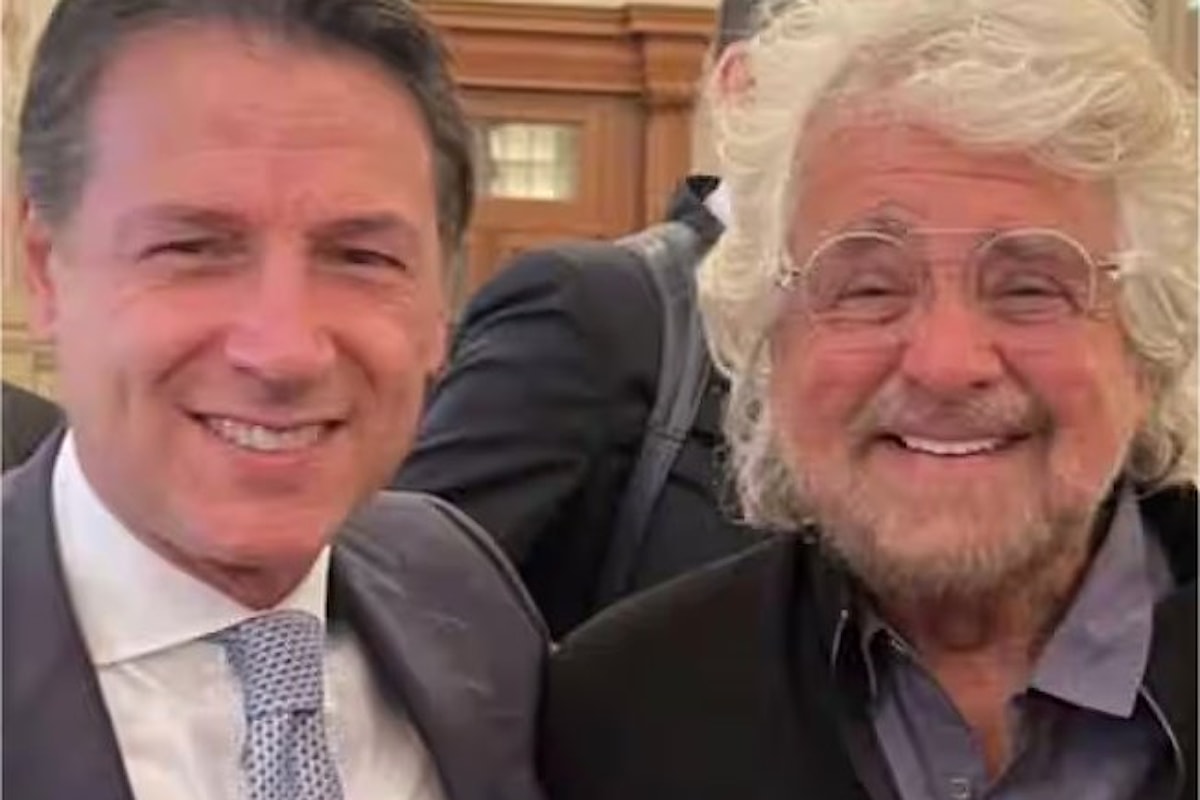 Reddito: l'ultimo scherzo di Beppe Grillo. Mica gli avranno creduto?