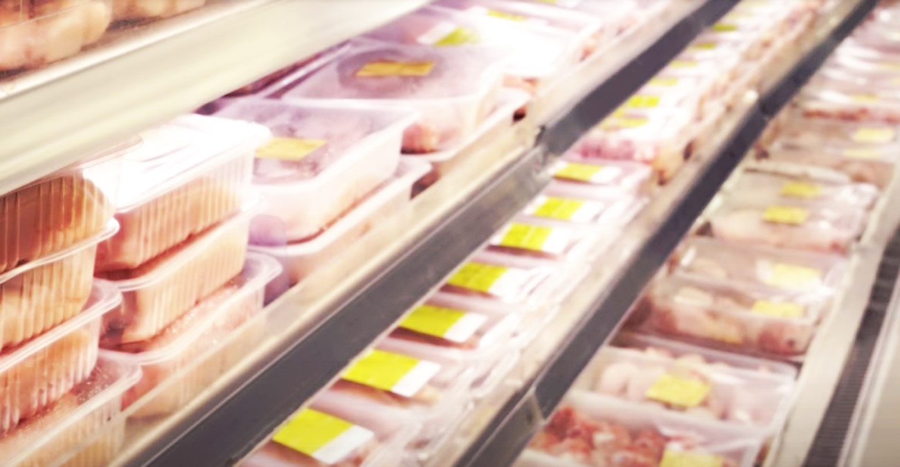 Essere Animali: i petti di pollo venduti nei supermercati a marchio Lidl in Italia sono affetti da white striping. Lidl replica contestando il rapporto