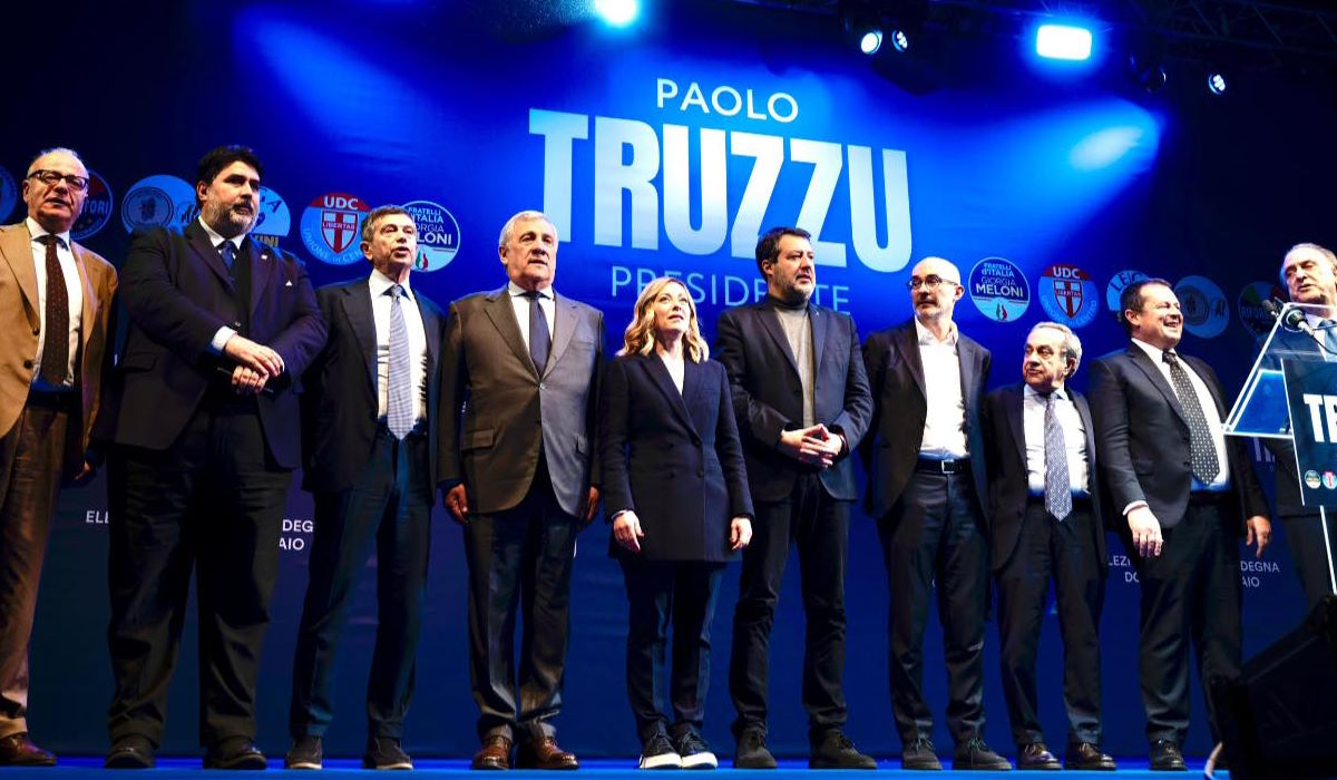 I leader della destra a Cagliari per promuovere il candidato Truzzu, ma si dimenticano di parlare della Sardegna