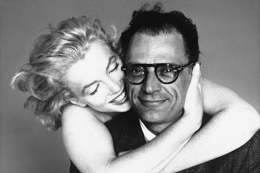 Richard Avedon: L'Arte di Decifrare l'Umano Attraverso l'Obiettivo