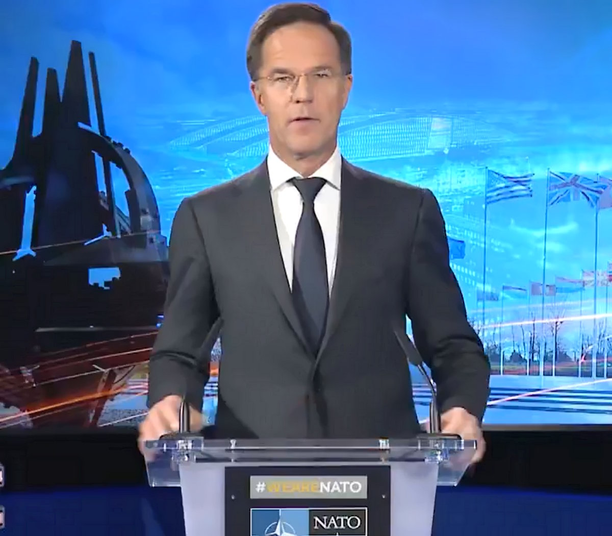 Rutte: la NATO aumenterà la sua presenza militare nel Mar Baltico per evitare ulteriori possibili sabotaggi di cavi sottomarini