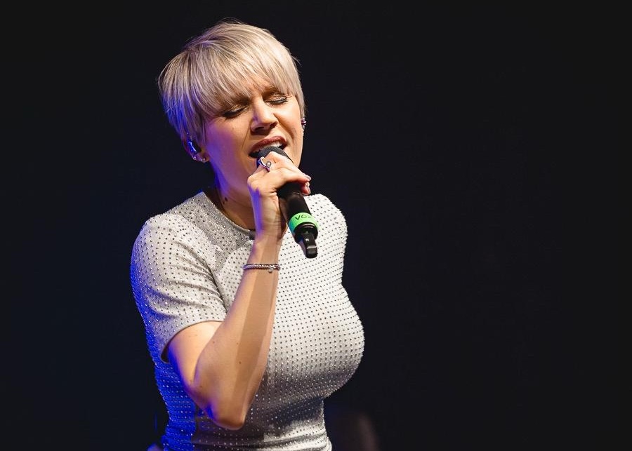 Eliza G incanta Verona e supera i 100 milioni di stream