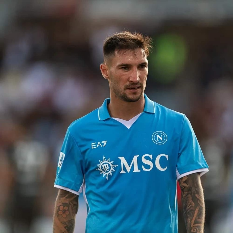 Serie A, Napoli-Empoli 3-0: McTominay e Lukaku travolgono i toscani, partenopei a -3 dall’Inter