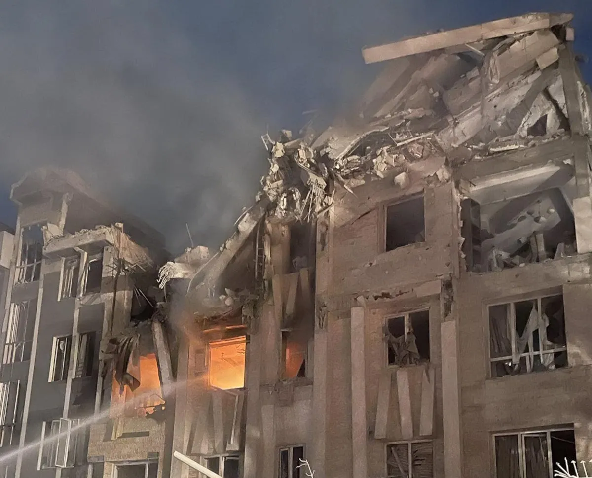 Israele continua a bombardare l'Iran, Teheran promette ritorsioni, gli USA mobilitano la flotta. E l'Europa?