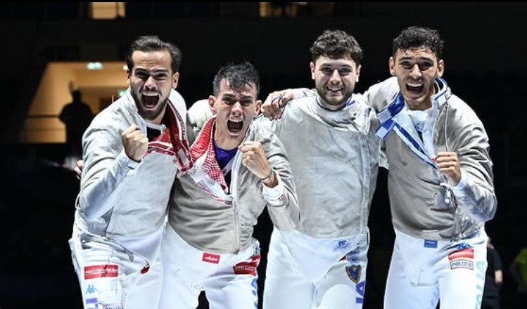 L’Italia della sciabola maschile a squadre vince la medaglia d’oro ai mondiali di scherma in corso a Tbilisi