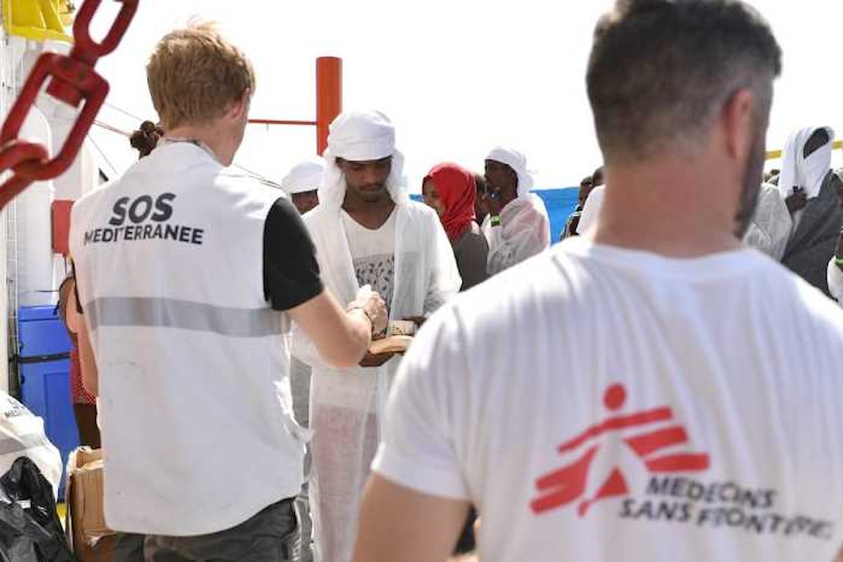 Quasi mille i migranti salvati in mare da MSF nelle ultime ore, 22 i morti