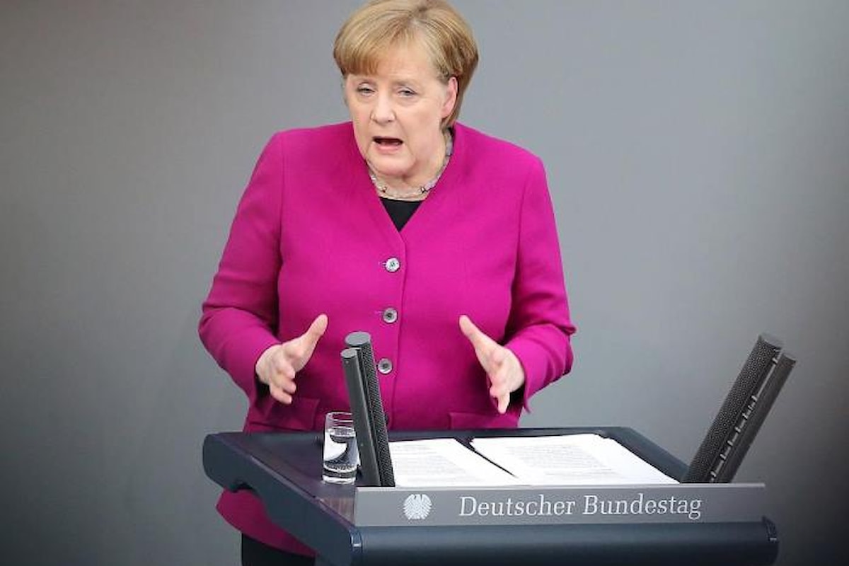 La soluzione sul problema migranti che la Merkel proporrà al prossimo Consiglio dell'Ue