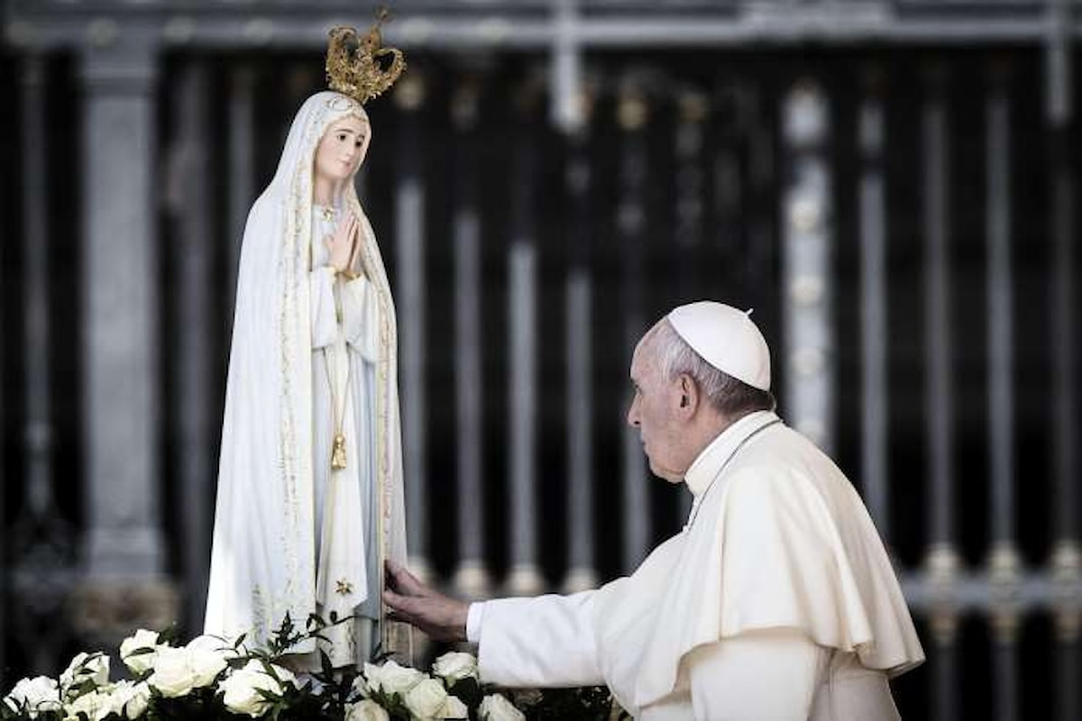 Papa Francesco commenta il proprio viaggio a Fatima durante l'Angelus