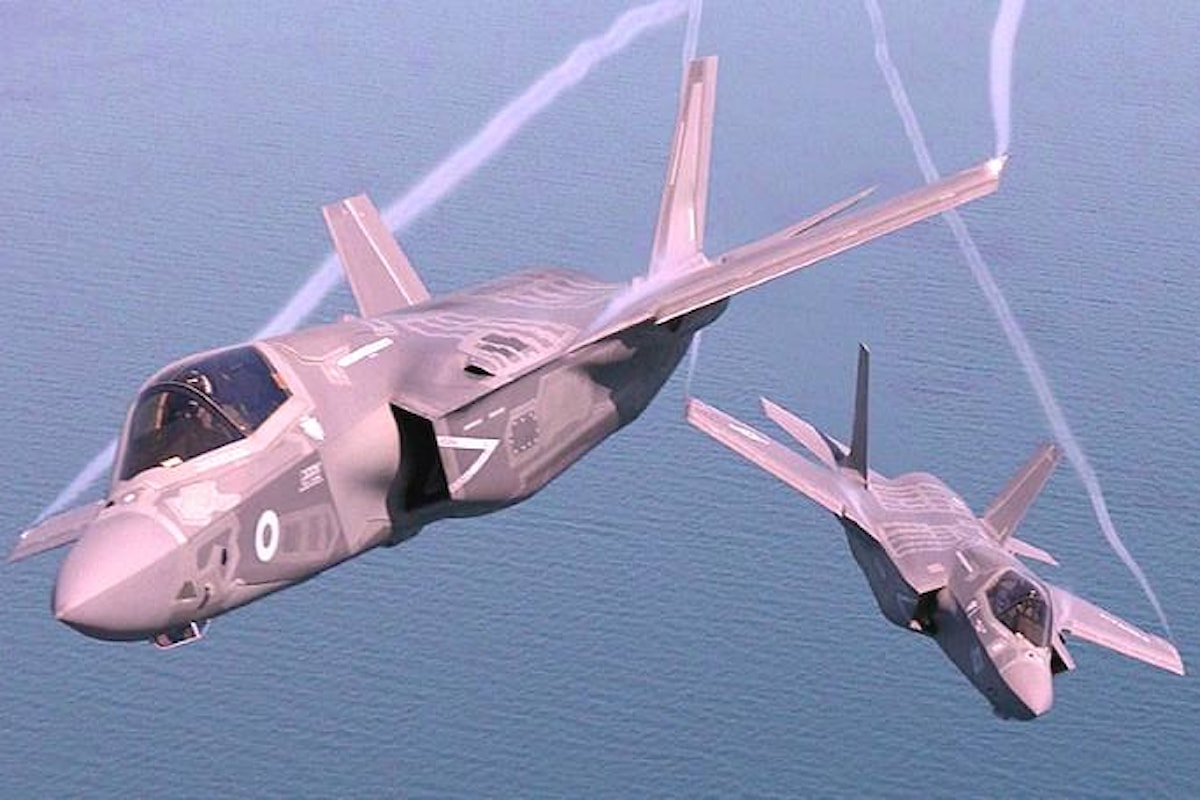 E adesso per i 5 Stelle anche gli F35 non sarebbero più un problema