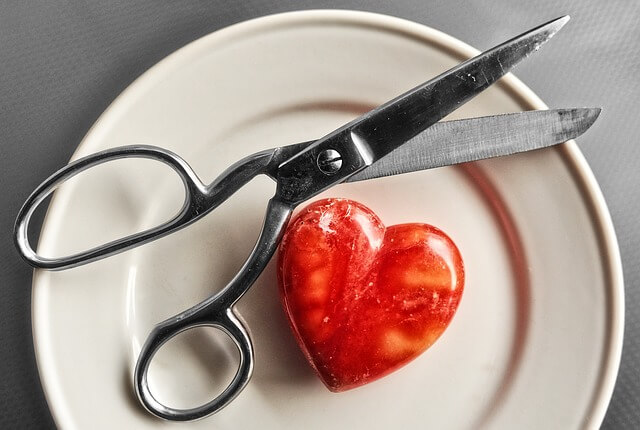 Cos'è il colesterolo e qual è l'alimentazione giusta da seguire per controllarne i livelli nel sangue