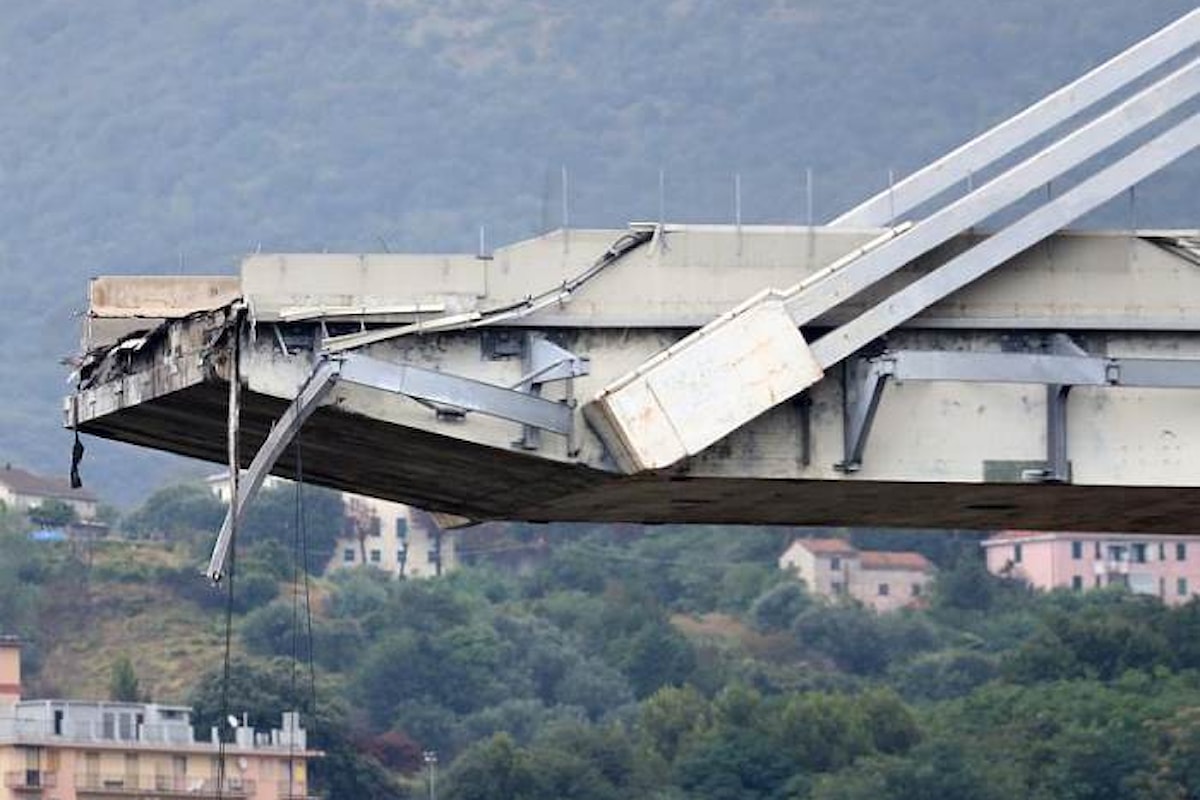 Genova ad un mese dal crollo del ponte Morandi attende che Lega e 5 Stelle si accordino sul nome di chi gestirà la ricostruzione