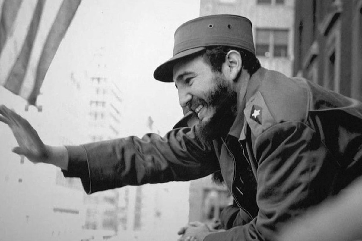 Fidel Castro compie 90 anni in una Cuba prossima a grandi cambiamenti