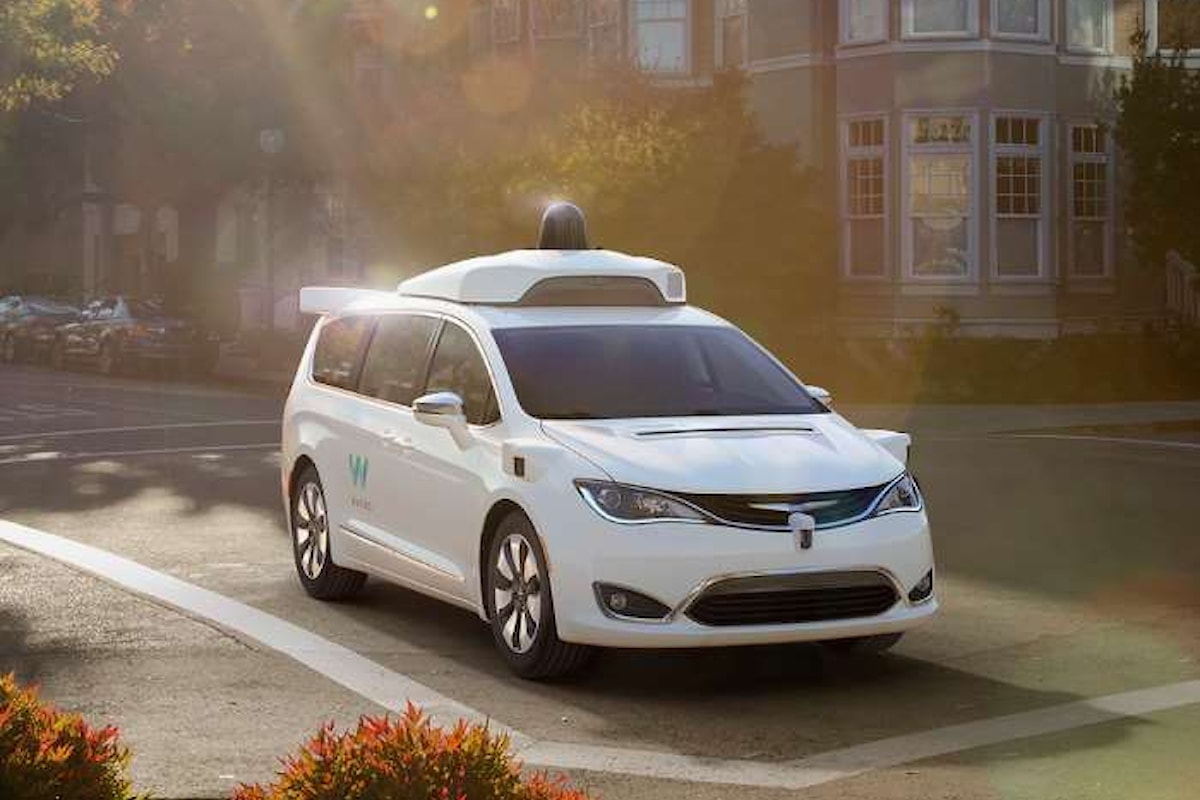 Waymo gestirà la sua flotta di auto a guida autonoma a Phoenix tramite Avis