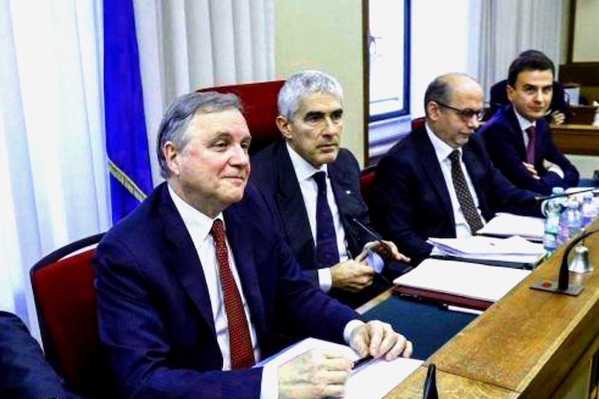 Commissione banche, Visco tira in ballo Renzi