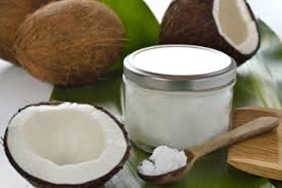 Un articolo che mette in discussione le proprietà benefiche dell'olio di cocco